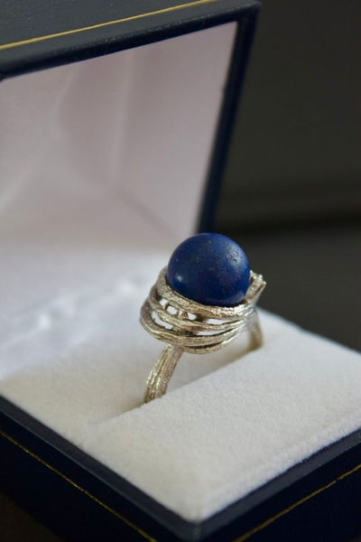 14ct White Gold Lapis Lazuli and Diamond Set Designer Ladies Ring Carousel 2