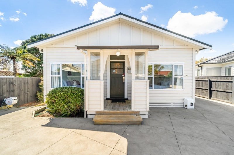 Image 1 of 20