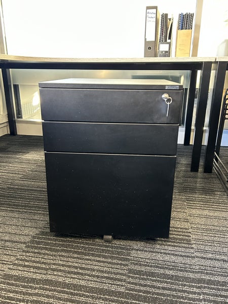 Under Desk Drawer Unit Carousel 1