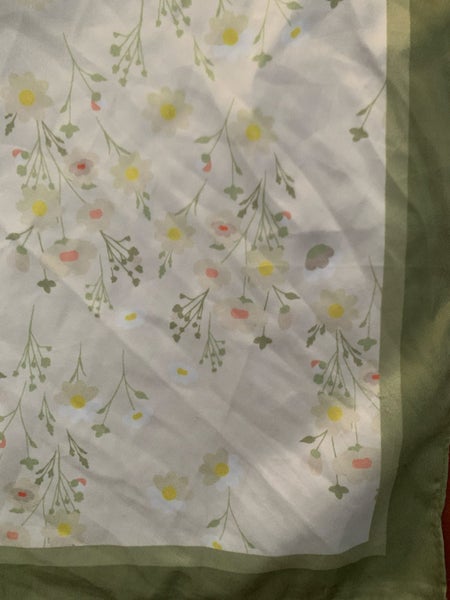 Floral print satin feel neck / hair scarf square 54x54vms Carousel 3