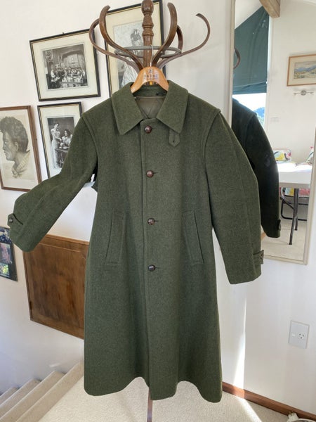 Overcoat Carousel 1