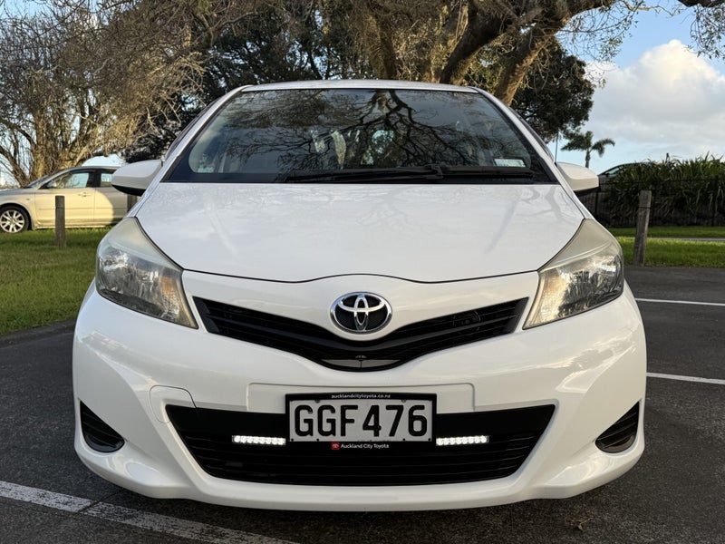 2012 Toyota Yaris Yr 1.3P Hatch62866856426241114