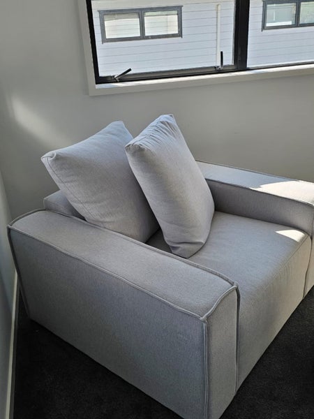 Armchair62866850882561111