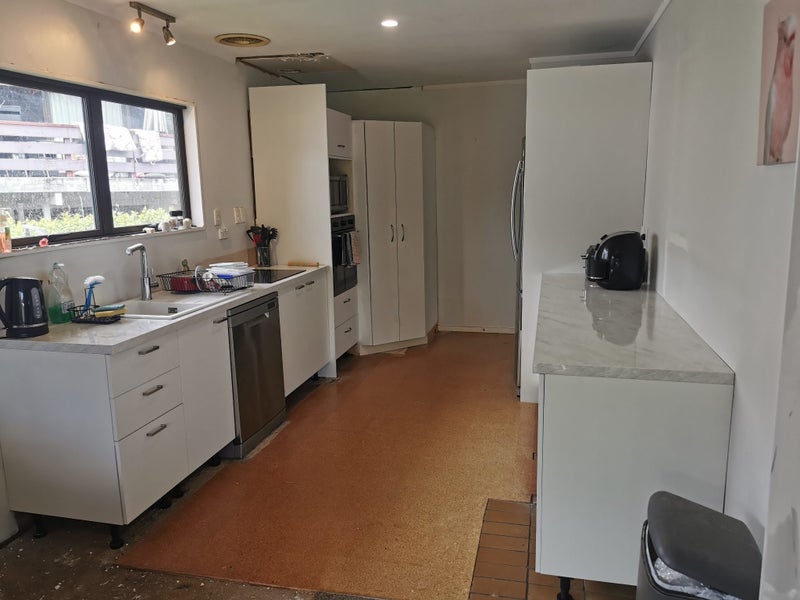 Queenwood, 3 bedrooms62932728431618113
