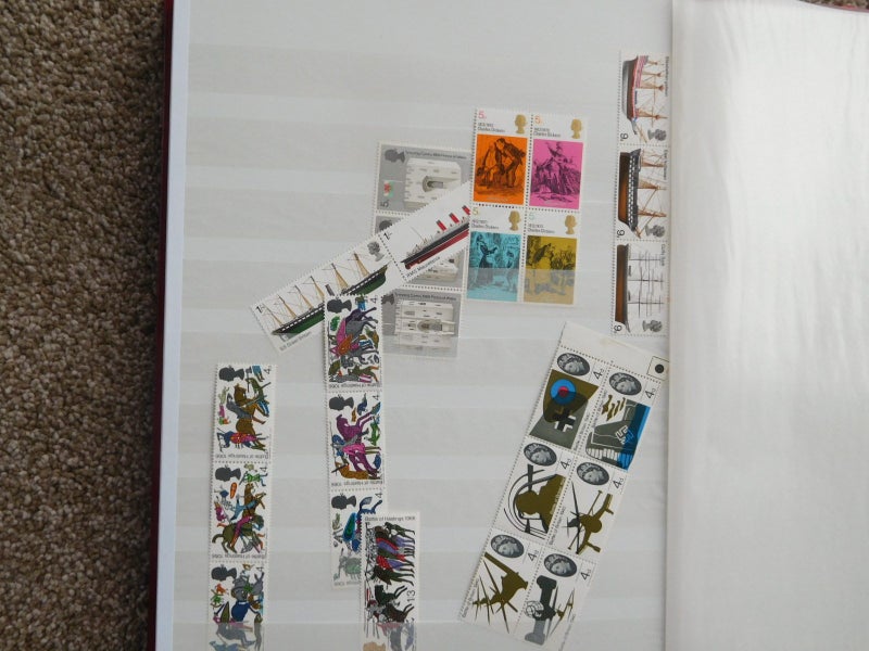 GB stamp collection Queen Vic to 1970s 100s stamps good cv Carousel 14