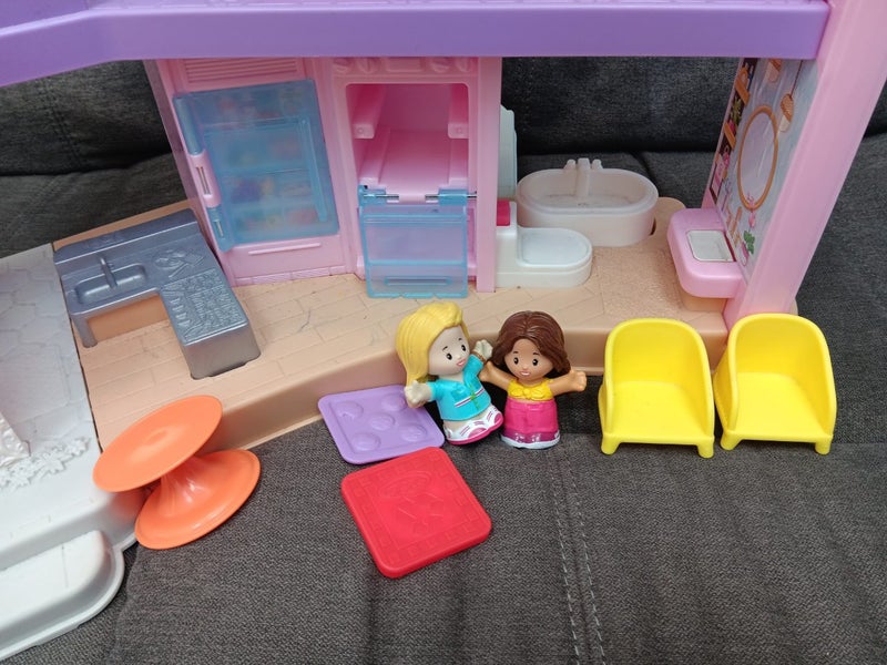 Fisher price little people barbie dreamhouse Carousel 2
