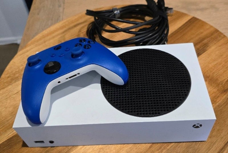 Xbox Series S Carousel 1