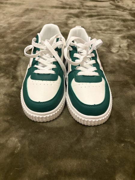 Shoes Carousel 1