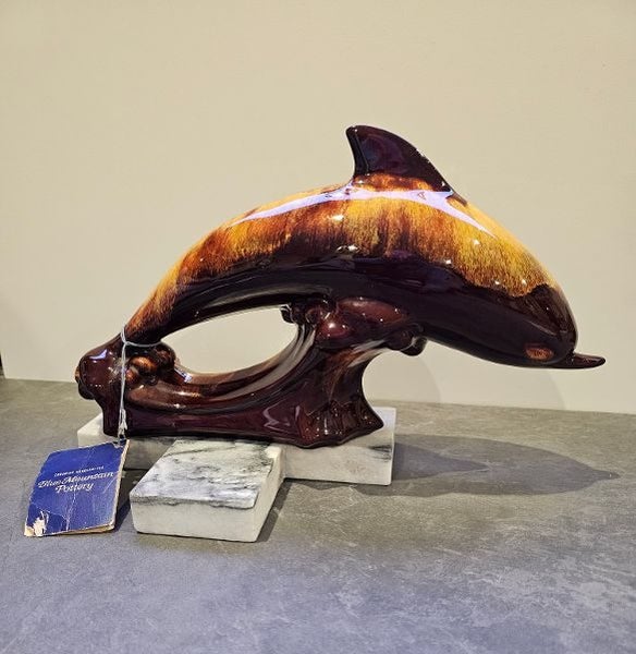 Harvest Gold Blue Mountain Pottery Dolphin. It's A Biggen. Rare/Original Labels. Carousel 1