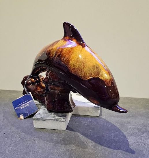 Harvest Gold Blue Mountain Pottery Dolphin. It's A Biggen. Rare/Original Labels. Carousel 2
