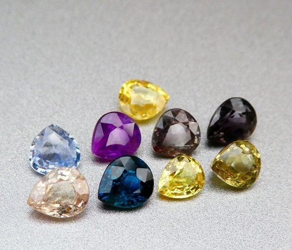 $1RE 3.70CT EXCELLENT 100% NATURAL PEAR CUT MULTI-COLOUR SAPPHIRE LOT Carousel 2