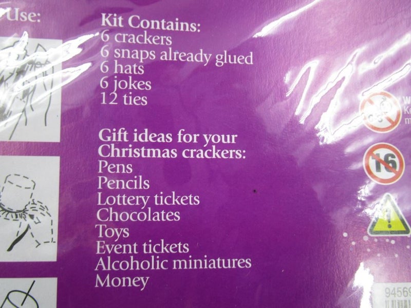 PTN BLACK Christmas Party DIY Crackers Make You Own Xmas Party Cracker Kit Carousel 16