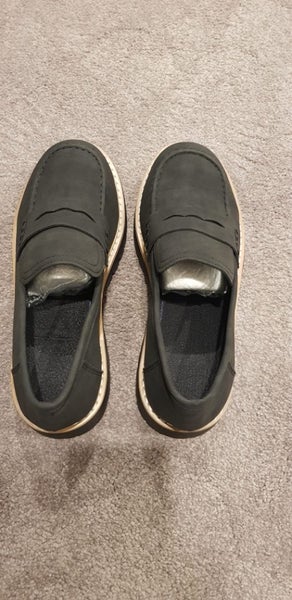 New Loafers Black Carousel 1