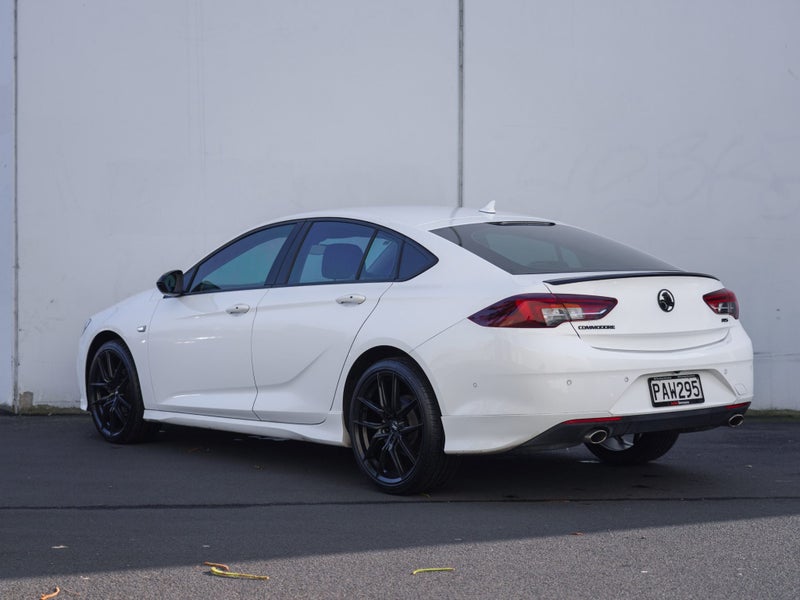2018 Holden Commodore RS 2.0PT/9AT62865834100739111