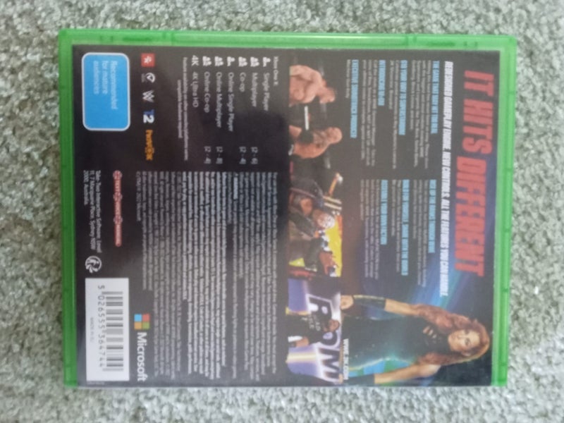 WWE 2K 22 xbox disc Carousel 3