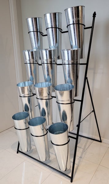 12-bucket Flower Stand Carousel 1