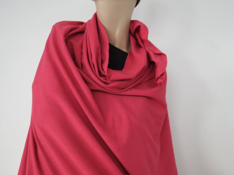 2m Aloha Pinky Red 75% merino 25% polyester 230g Textured Stretch Knit Carousel 2