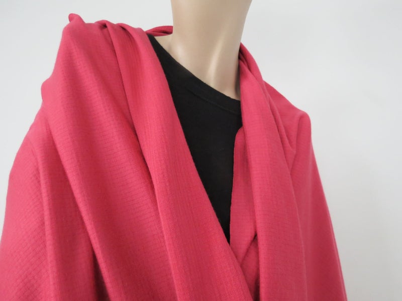 1m Aloha Pinky Red 75% merino 25% polyester 230g Textured Stretch Knit Carousel 20