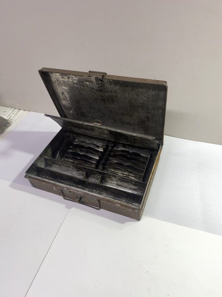 Vintage Handmade Metal Artists Paints Case Carousel 1