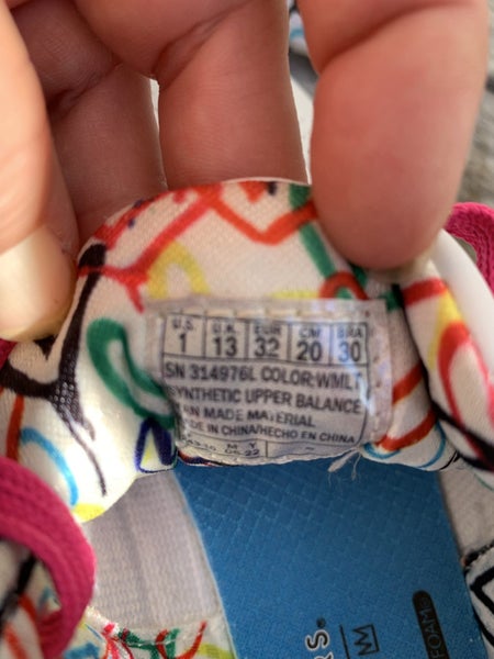 Girls Sketchers sneakers size US 1 Carousel 3