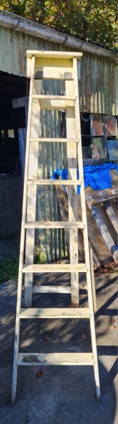 Vintage Wooden Ladder Carousel 1