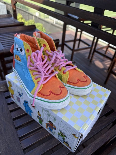 VANS X SESAME STREET UK13.5 kids shoes Carousel 1