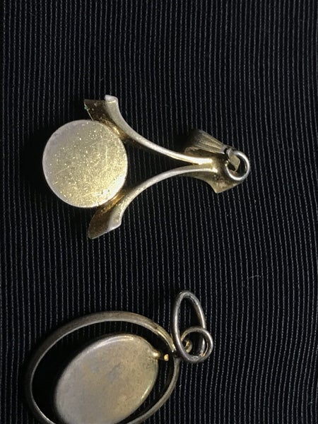 3 greenstone gold plated pendants J6 Carousel 8
