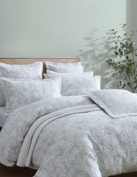 Private Collection Quinn Quilt Cover Set Sage Carousel 2