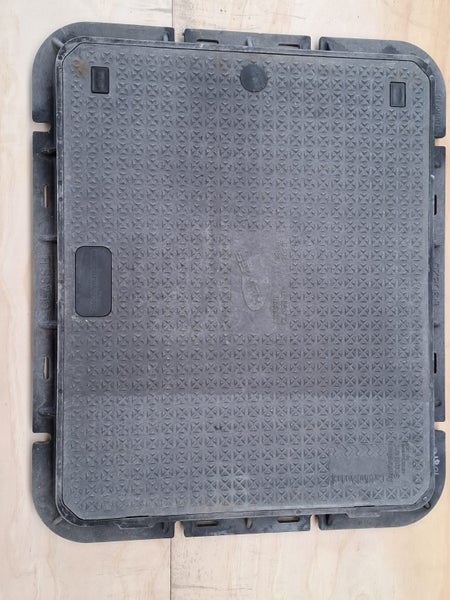 Cable pit/Manhole Lid Carousel 2