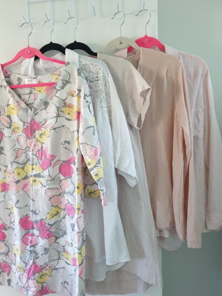 Bulk women's Linen Clothing Sizes 12/14/16 Carousel 1