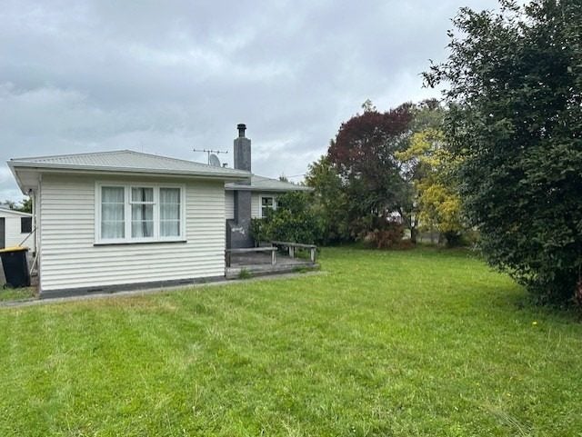 Image 1 of 7