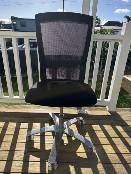 Formway life chair Carousel 1
