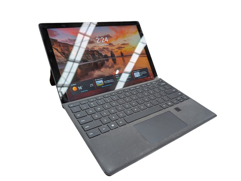SURFACE Pro 7 - i5 10th Gen 8GB 256GB NVMe - Intel Iris - W11 Home Carousel 1