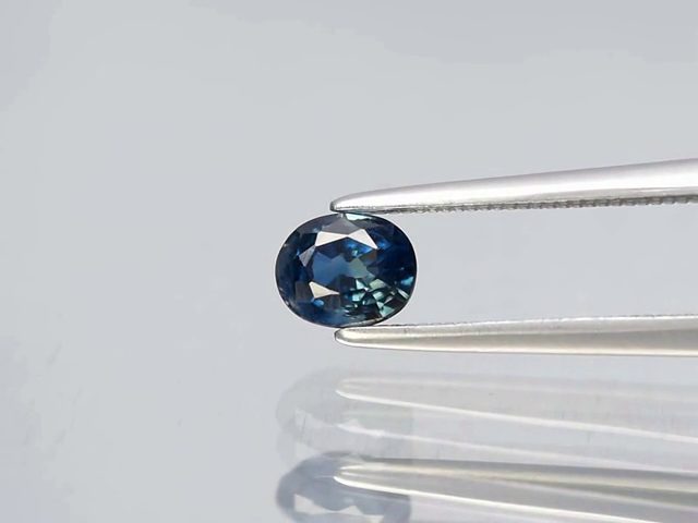 $1 RES * Buy Now $1,299.00 * 0.73ct Blue Oval Si1 Sapphire Loose Gem Carousel 2