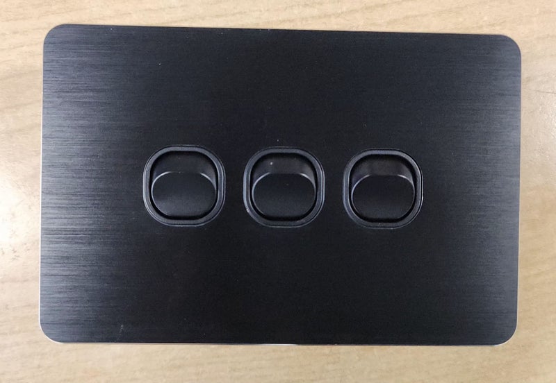 3G 2way switch Black aluminum H Carousel 1