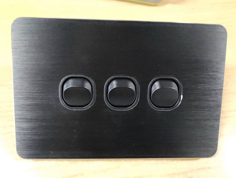 3G 2way switch Black aluminum H Carousel 2