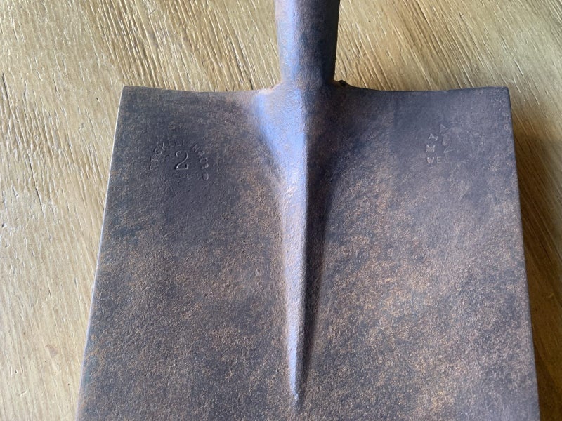 Vintage C.T. Skelton & Co Sheffield Kia-Ora spade Carousel 2