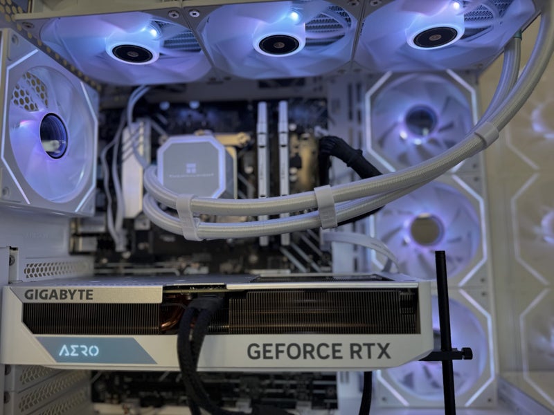 Gaming Pc | RTX 4070 Ti | i7-14700KF | 32GB DDR4 3600mHz | 1TB M.2 SSD | White62863867361667112