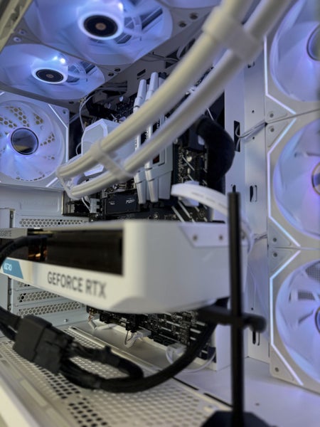 Gaming Pc | RTX 4070 Ti | i7-14700KF | 32GB DDR4 3600mHz | 1TB M.2 SSD | White62863867361667113