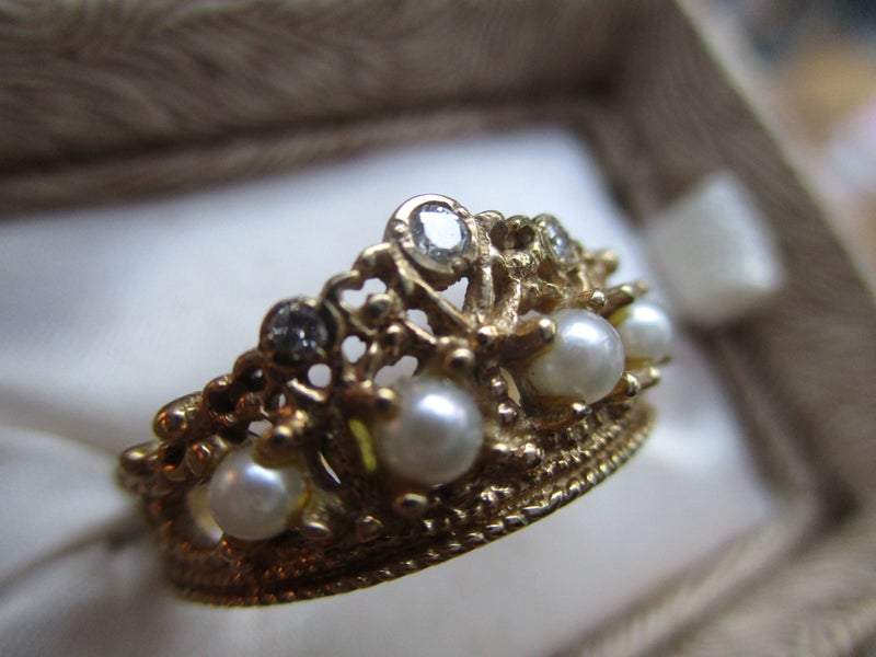 vintage Princess Dianna 14k yellow gold diamond and pearl Tiara ring Carousel 2