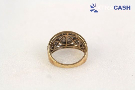 Michael Hill 10ct Yellow Gold and Diamond Cluster Ring With Papers Carousel 2