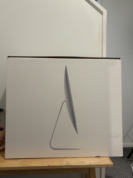 iMac 21.5” - i7-16GB-1TB - Silver Carousel 4