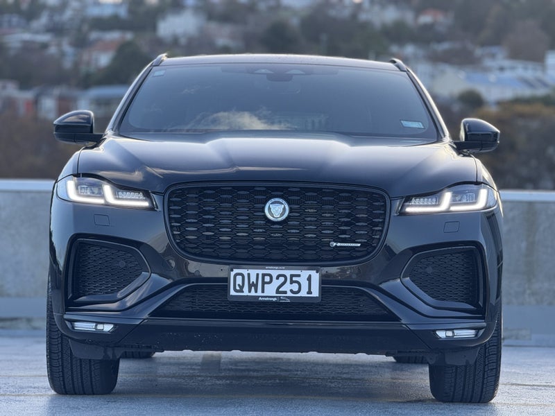 2024 Jaguar F-PACE P250 R-Dynamic SE62863252446850111