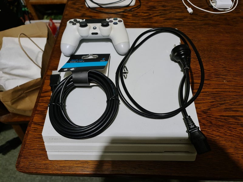 PS4 pro Carousel 1