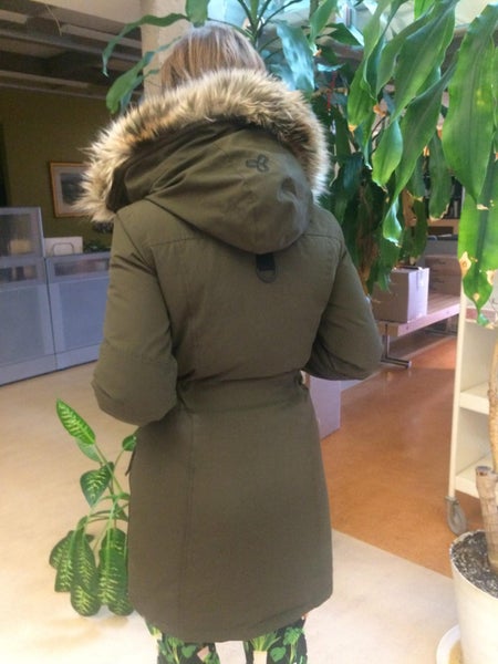 Extremely warm and stylish khaki Parka - almost new! Carousel 2