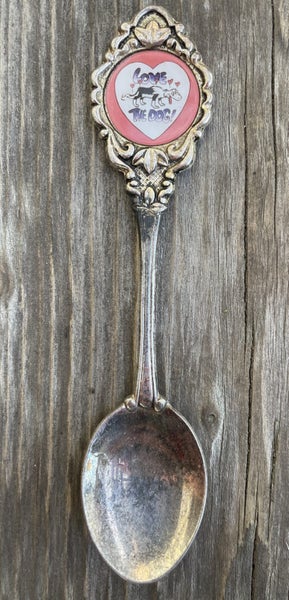 Footrot Flats Teaspoon Carousel 1