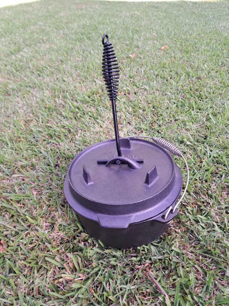 SourDough - Dutch Oven - Cast Iron Pot, Frying Pan Lid, Handle - Camping - 4.2L Carousel 20