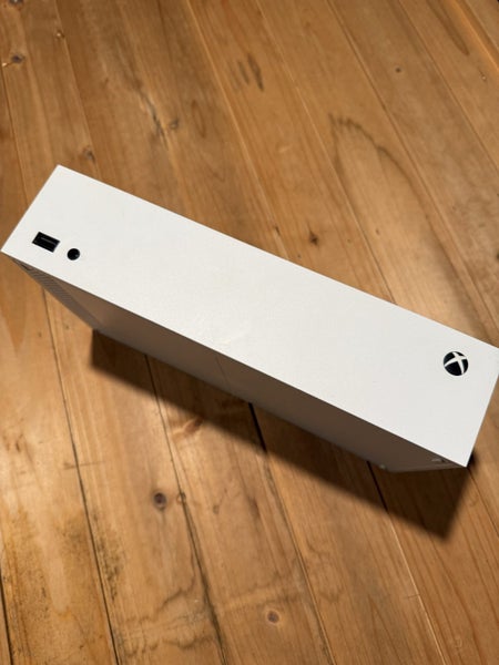 Xbox Series S All Digital Console Carousel 2