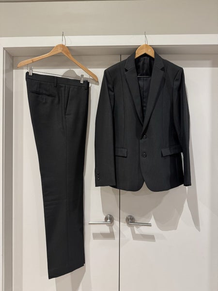 Men’s suits (Jacket + Trousers) Carousel 1
