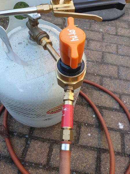 Gas wand and full bottle comercial Carousel 2